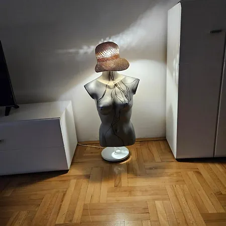 4 Apartment