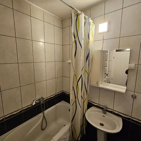 4 Apartment